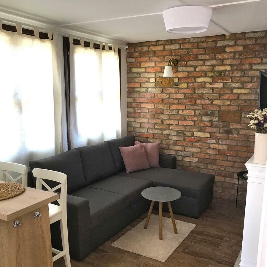 Aranypart Apartmanhazak Tiszakecske Exterior photo